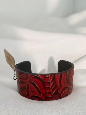 NWT Story By Davinci Western Red Leather Cuff Bracelet | Floral pattern